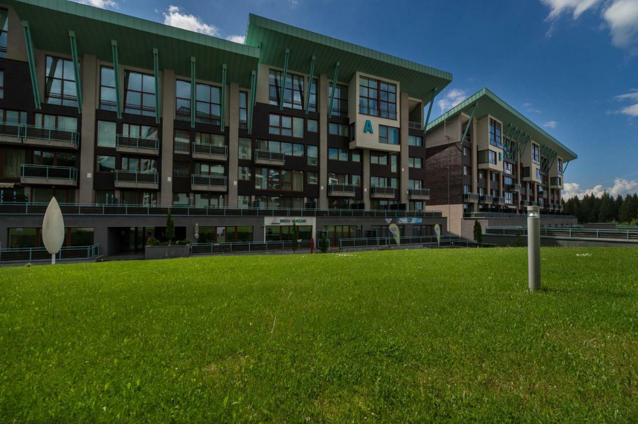 Family Apartment In Silver Mountain Resort Poiana Braşov Dış mekan fotoğraf