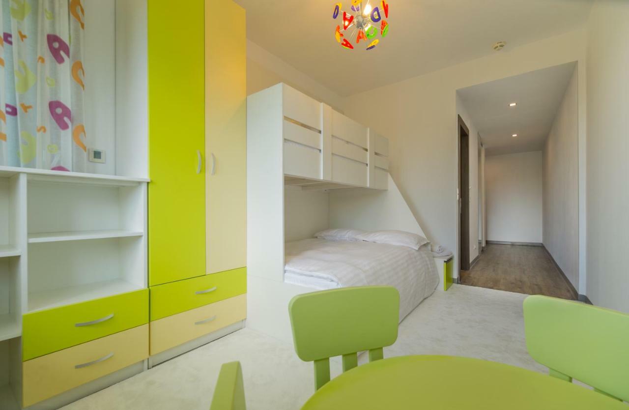 Family Apartment In Silver Mountain Resort Poiana Braşov Dış mekan fotoğraf